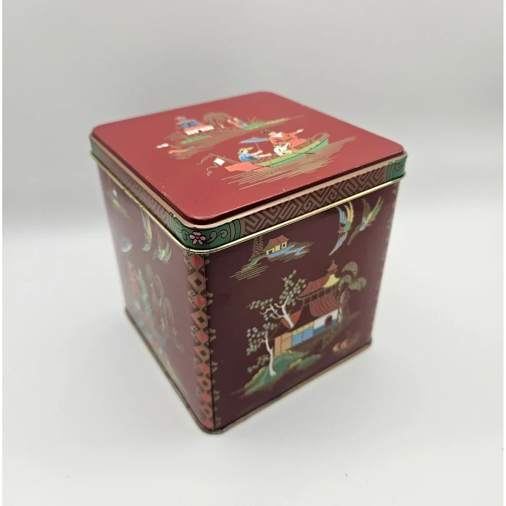 Vintage 1970s Daher Chinoiserie Pagoda Design Tea Tin, Made in England
